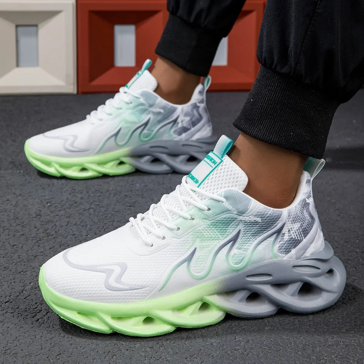 Couple Running Shoes Men Women Lightweight Mesh Breathable Comfortable Flat Soft Tennis Shoes